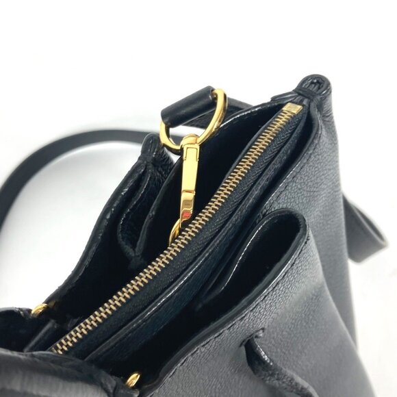 LOUIS VUITTON Black Leather Shoulder Bag - Picture 11 of 16